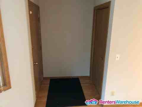 2321 NE 2nd St - Photo 2 of 21