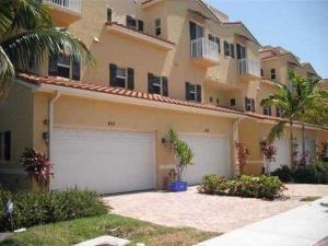 405 SE 13th St - Photo 3 of 10