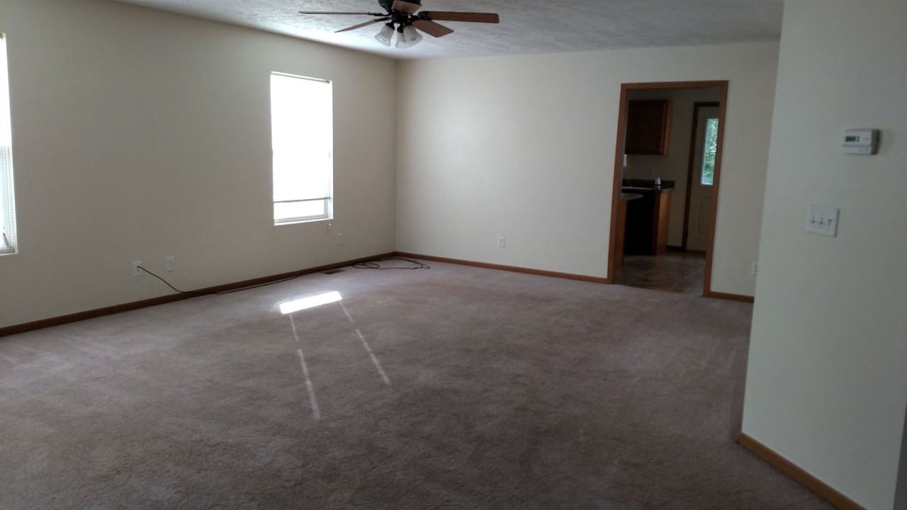 3138 N 12th St - Photo 3 of 6