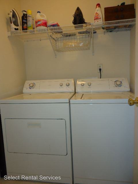 113 Queenswood Blvd - Photo 2 of 14