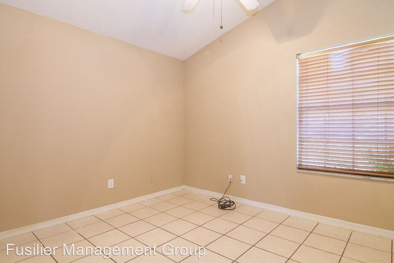 2009 S Plainfield Dr - Photo 3 of 6