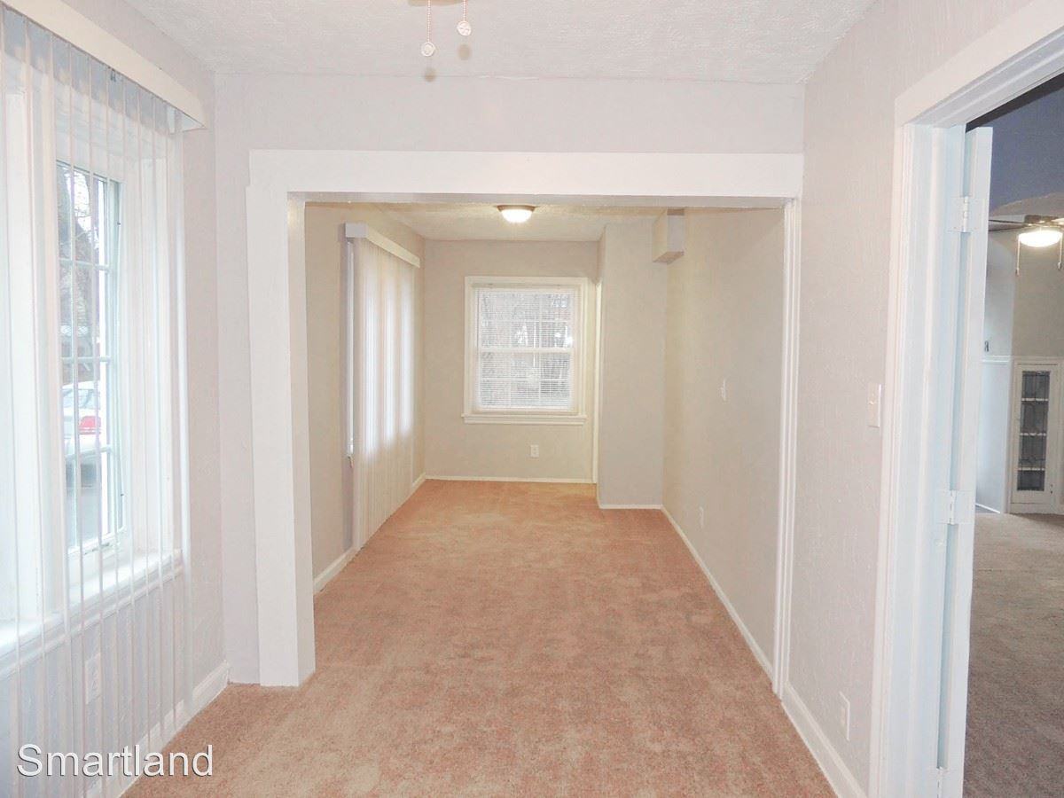 20604 Sunset Dr - Photo 2 of 12