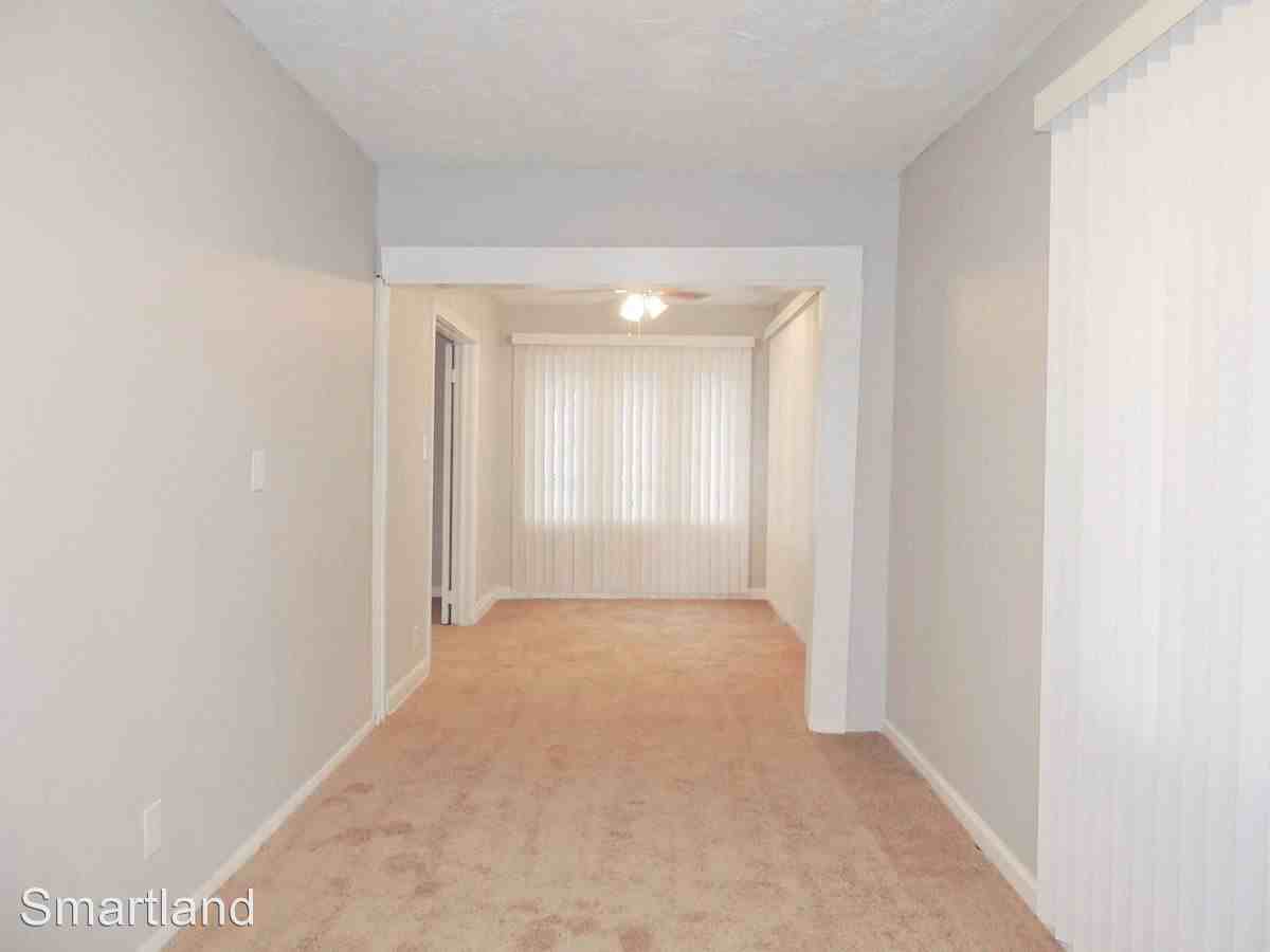 20604 Sunset Dr - Photo 3 of 12