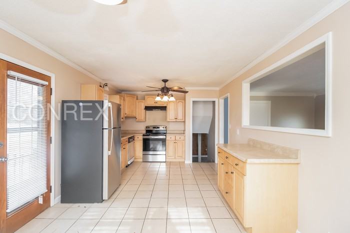 2523 Birchfield St NW - Photo 3 of 8