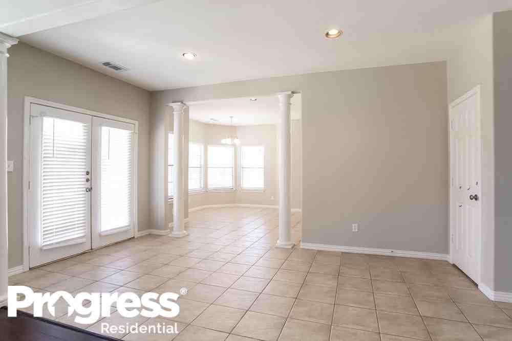 455 Royal Navigator Rd - Photo 2 of 24