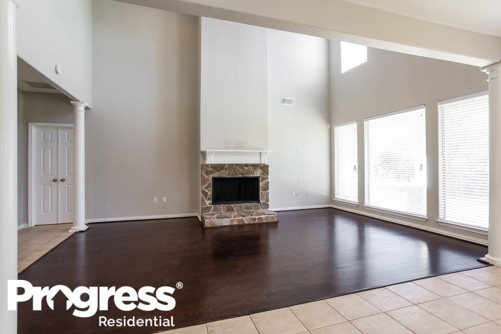 455 Royal Navigator Rd - Photo 3 of 24