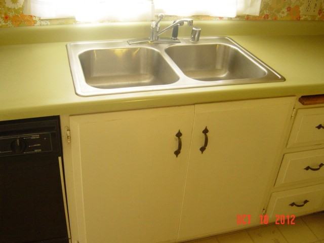 225 Lori Ann St - Photo 3 of 25