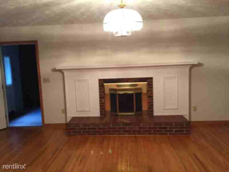 4090 Morning Glory Dr - Photo 3 of 15