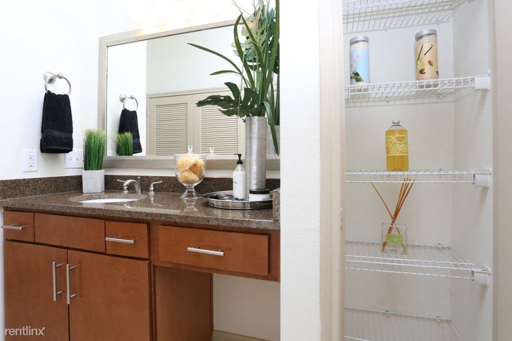 8413 Stella Link Rd - Photo 3 of 5