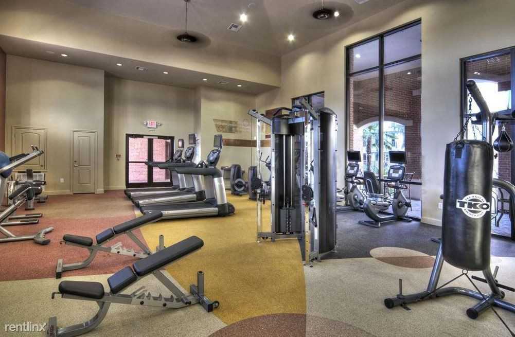 1118 Silber Rd - Photo 3 of 8