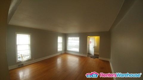 3968 Yosemite Ave S - Photo 3 of 17