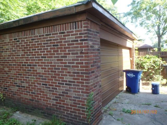 17559 Santa Rosa Dr - Photo 3 of 26