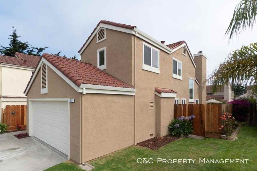 137 Dolphin Cir - Photo 2 of 18