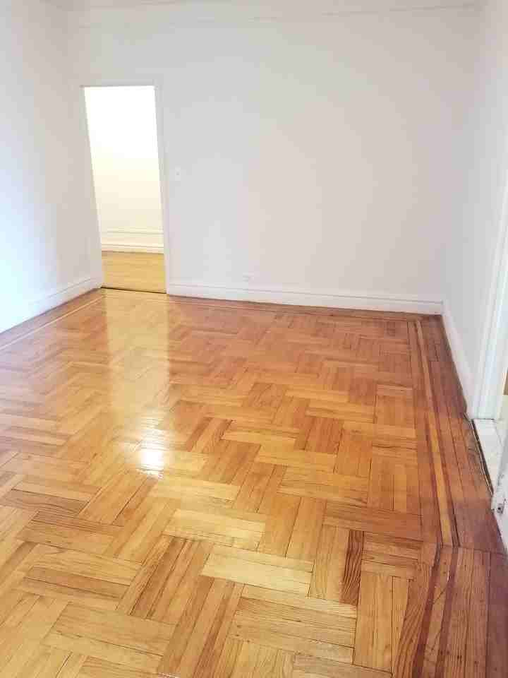 475 Bronx River Road - Photo 2 of 7