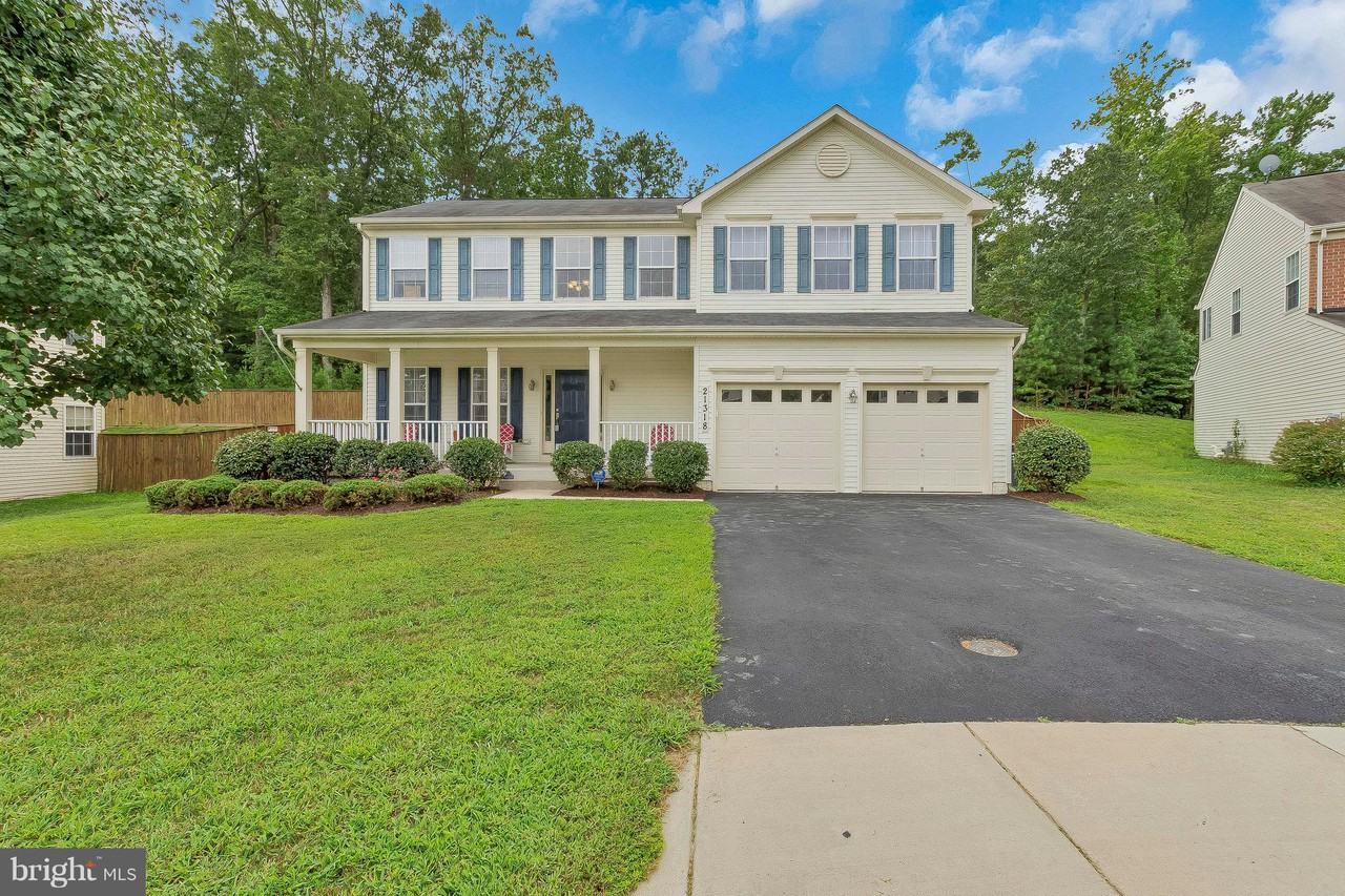 21318 Foxglove Ct - Photo 2 of 31