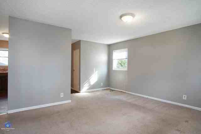 109 N Calhoun St - Photo 2 of 18