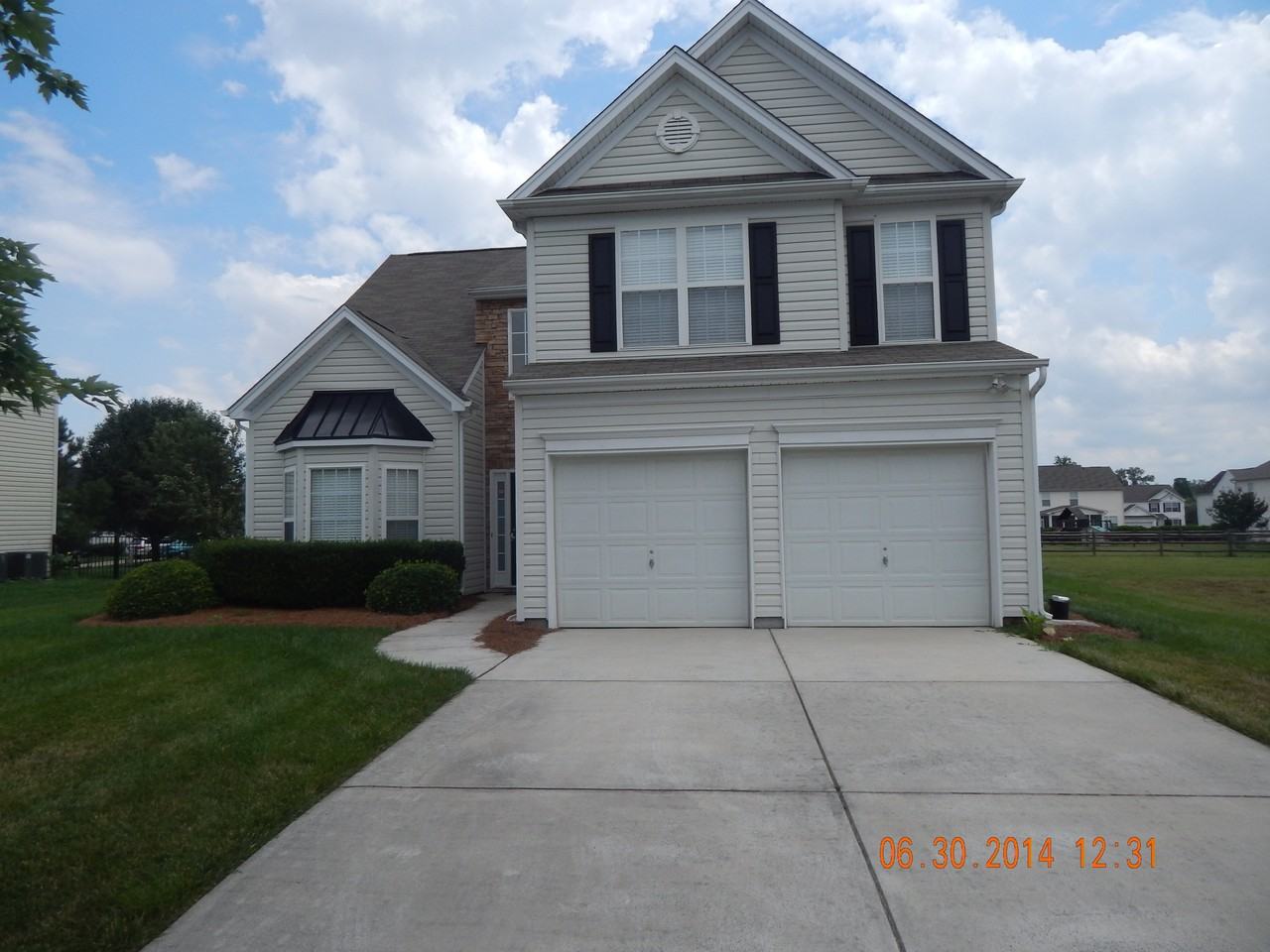 4606 Maplecrest Pl - Photo 2 of 17