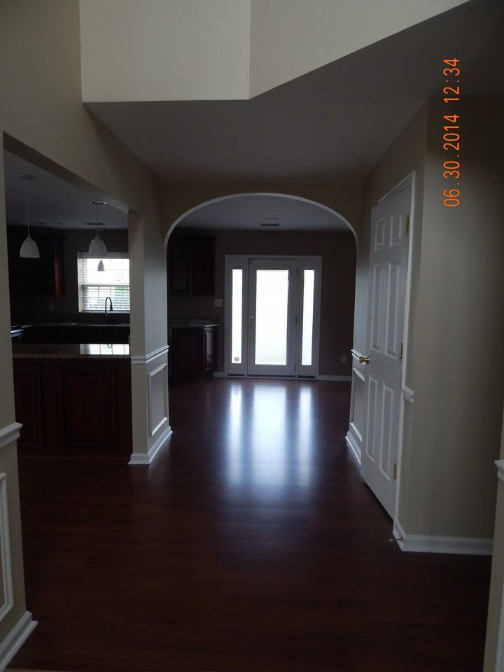 4606 Maplecrest Pl - Photo 3 of 17