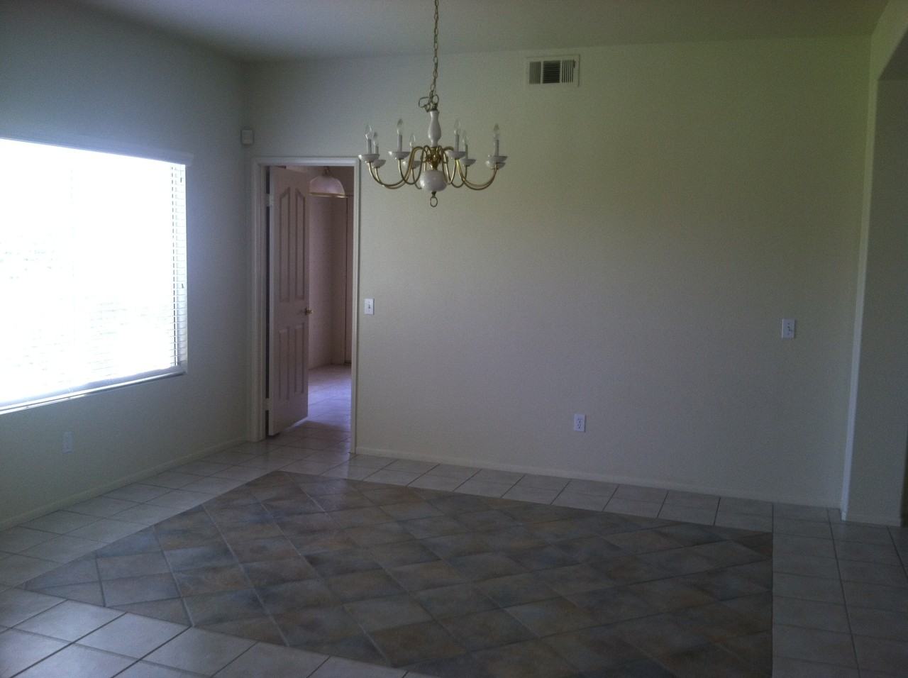 2870 Mira Vista Ct - Photo 3 of 14