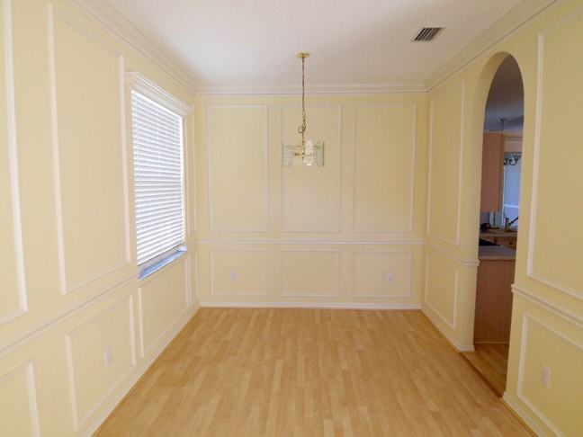 27452 Sky Lake Cir - Photo 3 of 12