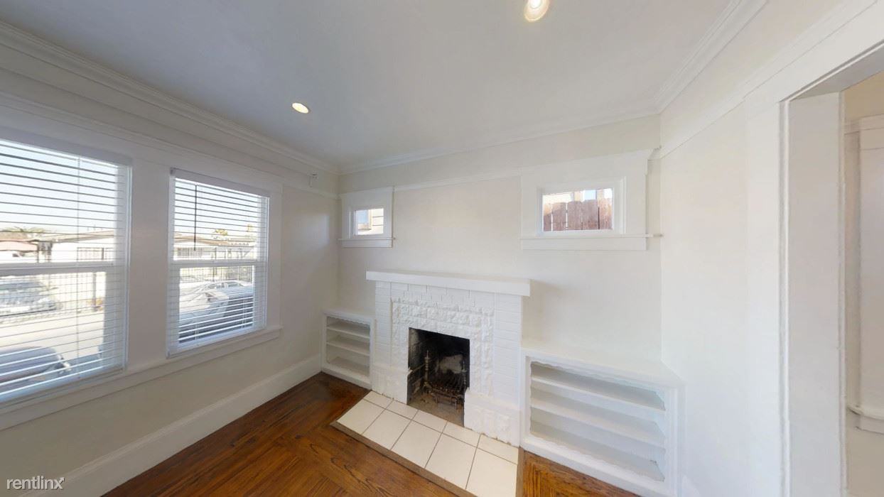 1246 77th Ave - Photo 3 of 15