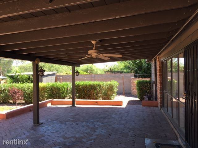 5317 E Holmes St - Photo 2 of 11