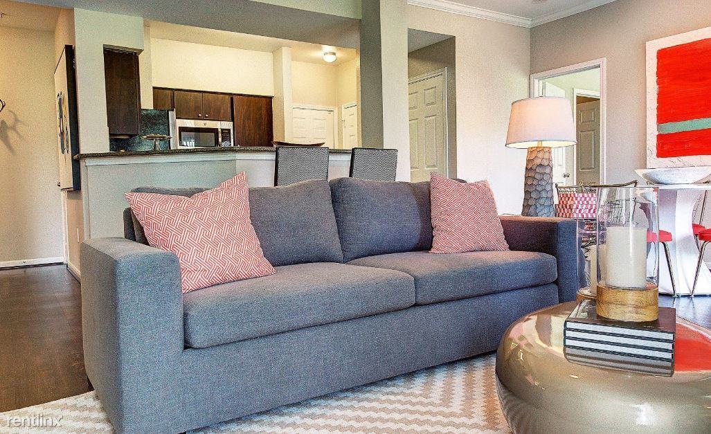 1030 Memorial Brook Blvd - Photo 3 of 8