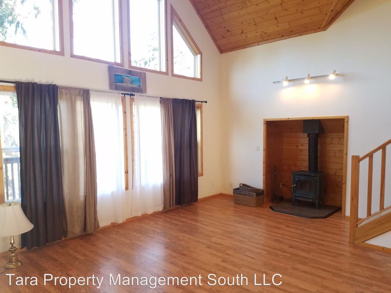 1130 Honeymoon Lake Dr
