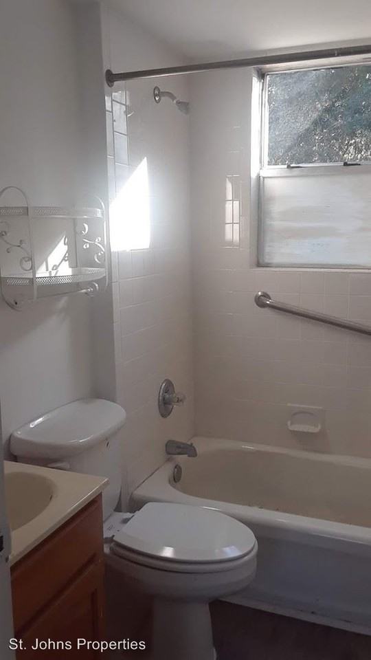 2158 Sessions Ln - Photo 3 of 8