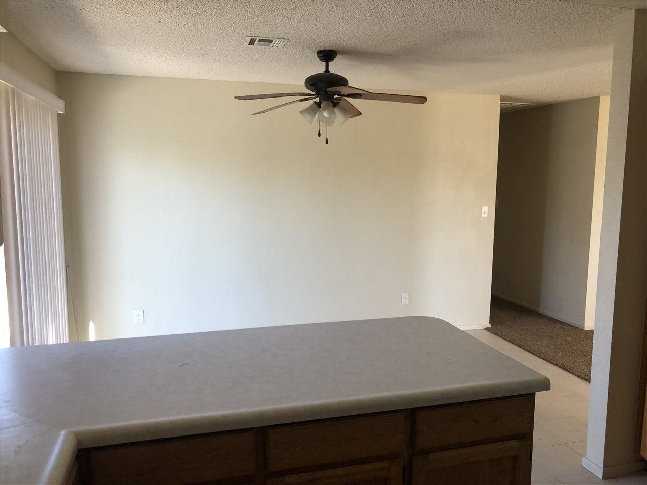 8712 E 38th Ln - Photo 2 of 18