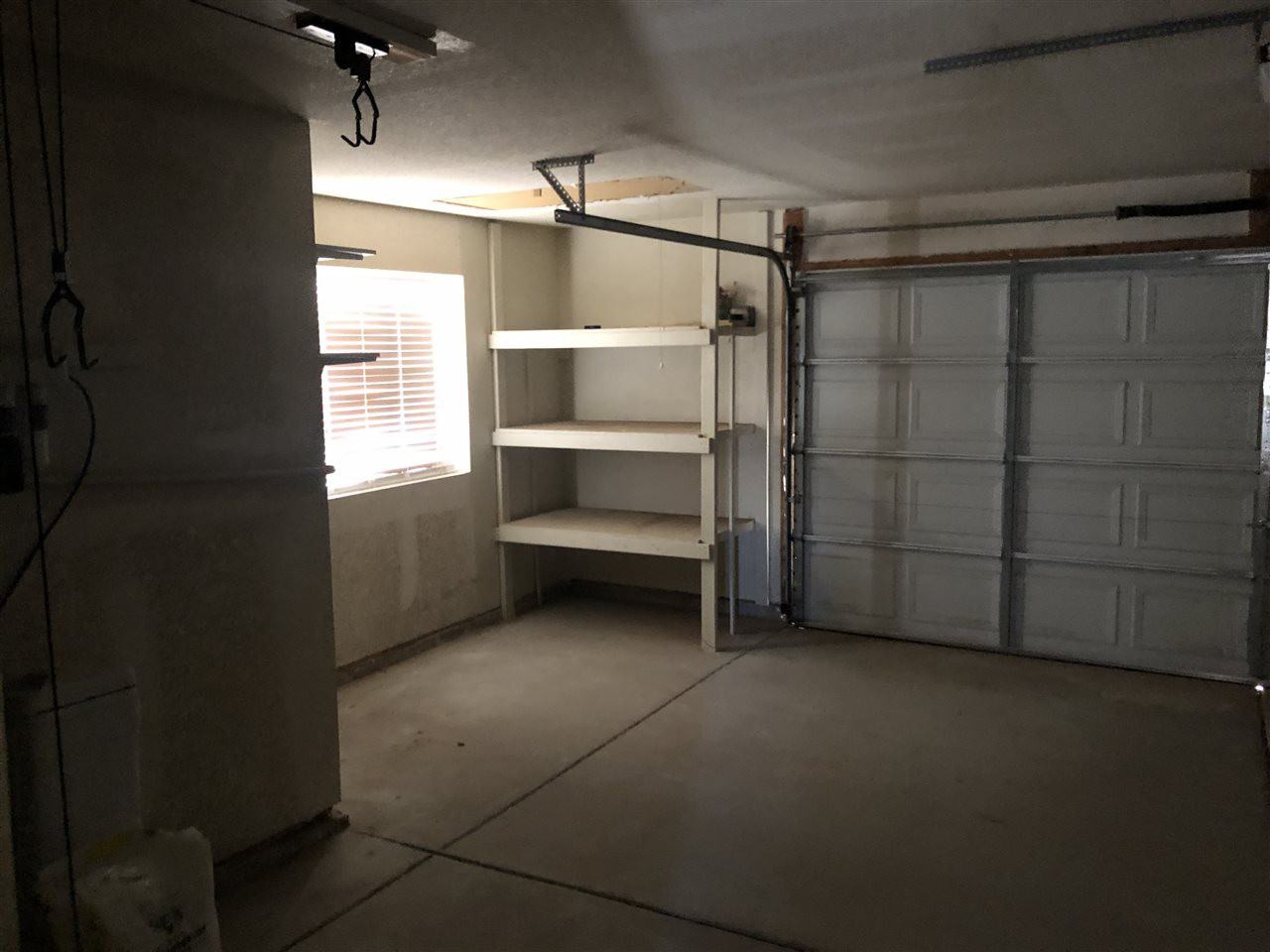 8712 E 38th Ln - Photo 3 of 18