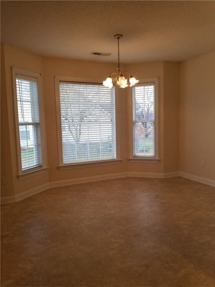 2529 Beaver Creek Rd - Photo 3 of 6