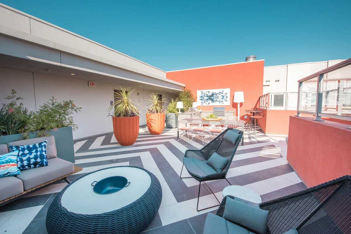 NVE APARTMENTS - Photo 3 of 21