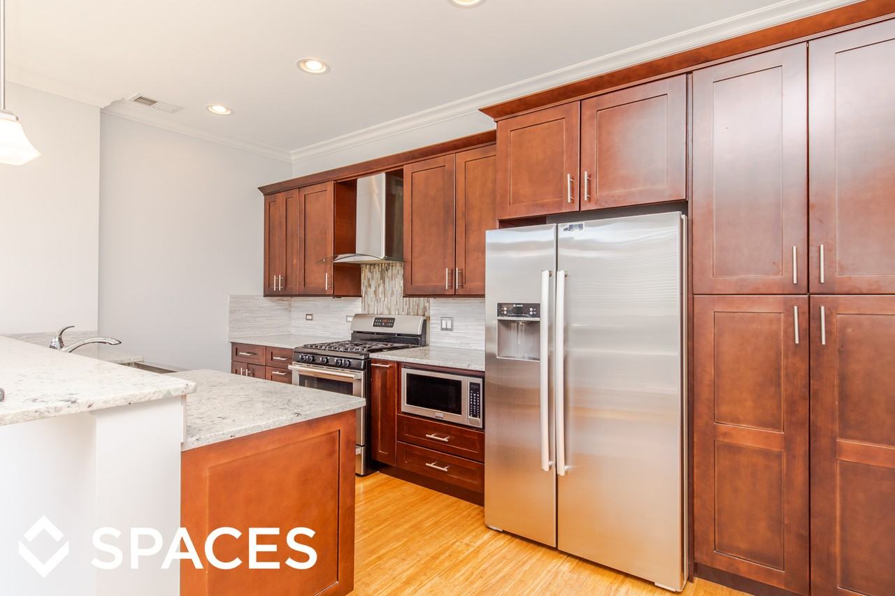 1002 West Van Buren Street - Photo 2 of 12