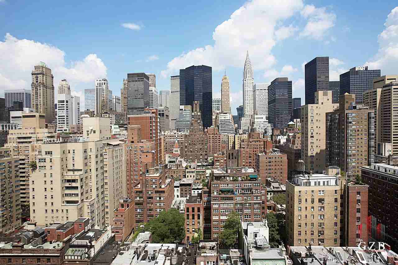 35 Lexington Ave 5B - Photo 3 of 3