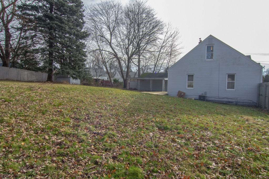 1415 Leonora Avenue - Photo 2 of 16