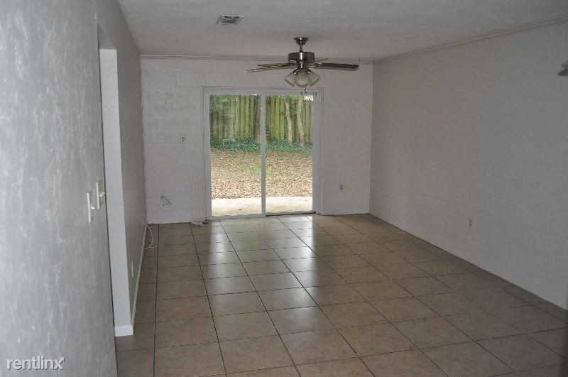 1932 Shelby Ct - Photo 3 of 9