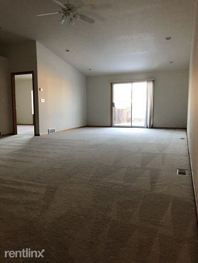 3596 Taylor St S - Photo 2 of 21