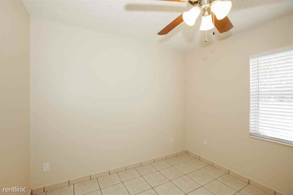 13381 SW 50th St - Photo 3 of 18