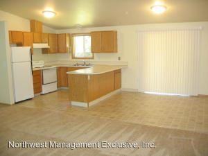 11602 NE 14th St - Photo 2 of 4