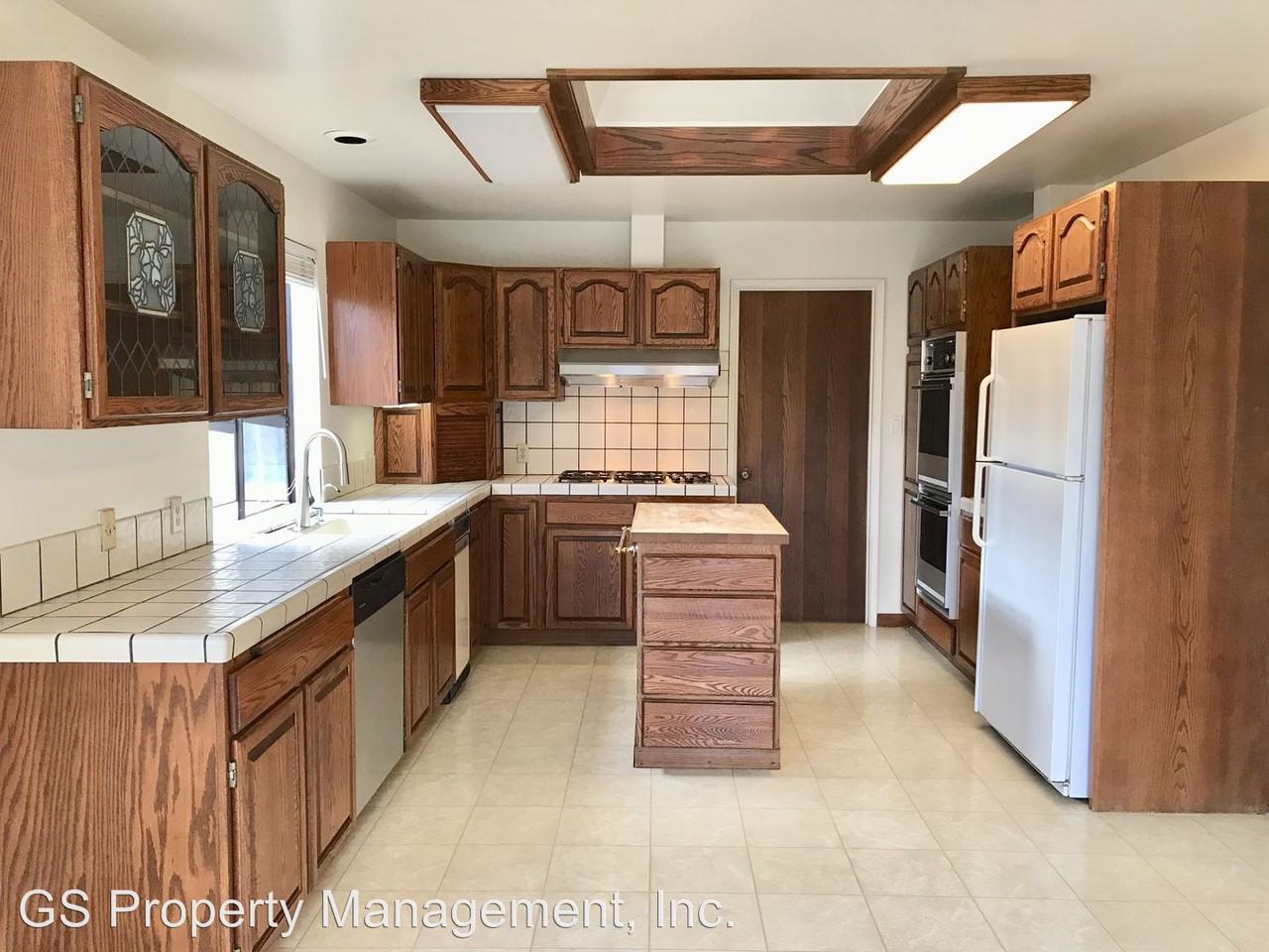2464 Gunar Dr - Photo 3 of 13