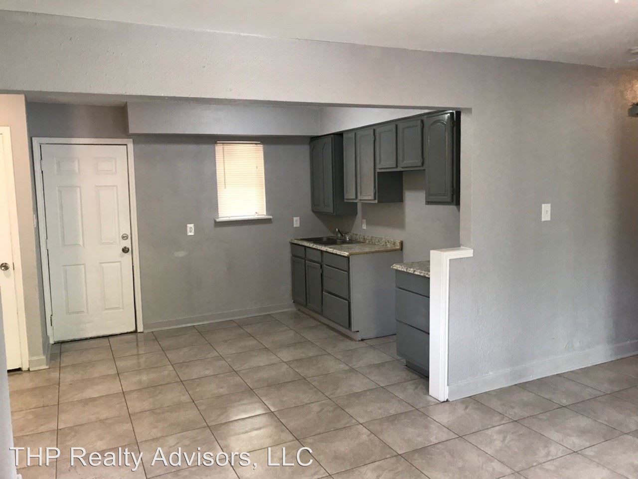 211 Bradshaw St - Photo 2 of 4