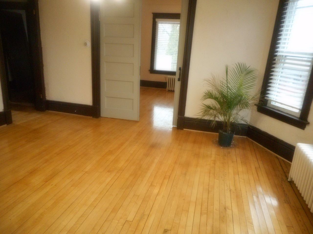 2719 Aldrich Ave N #2 - Photo 3 of 8