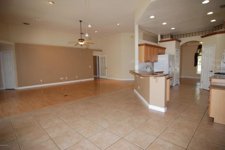 4715 Burlwood Ct - Photo 3 of 14