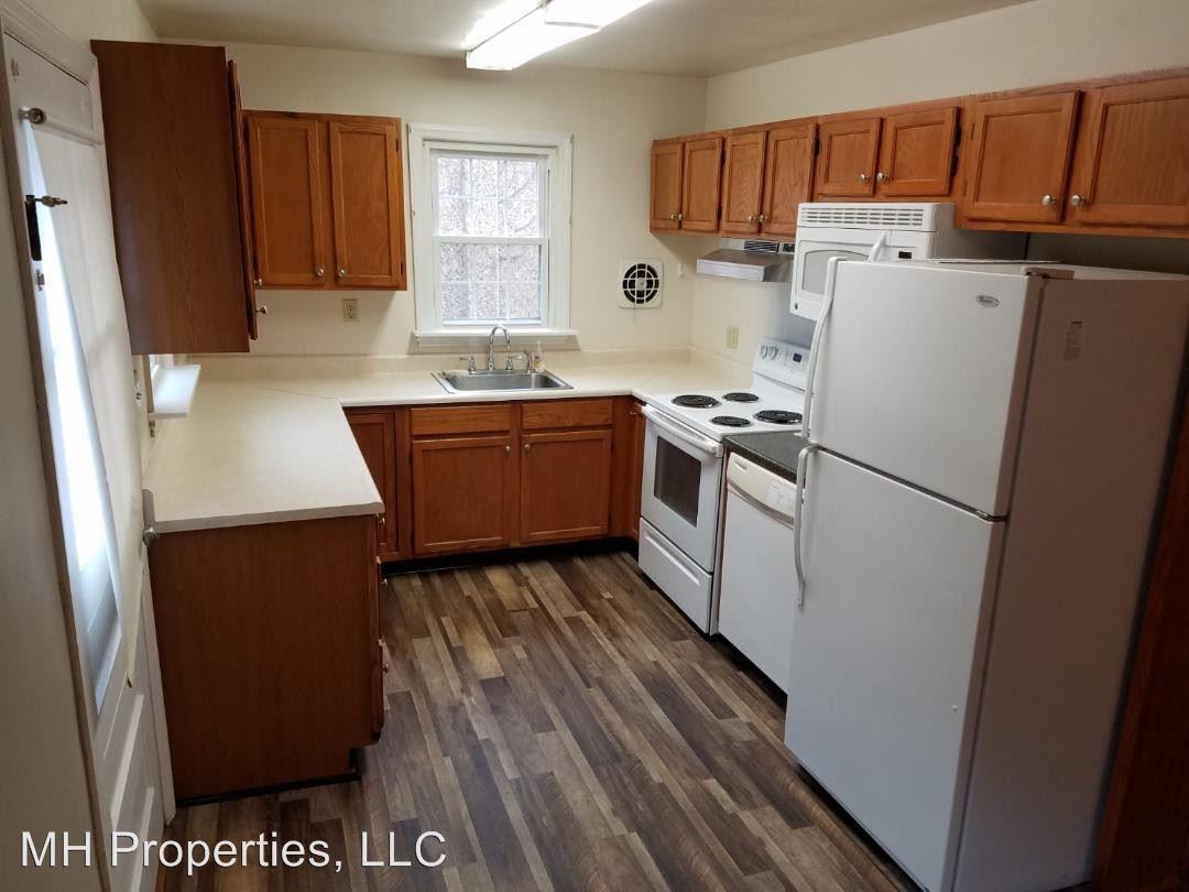 412 Ferndale Ave - Photo 3 of 14