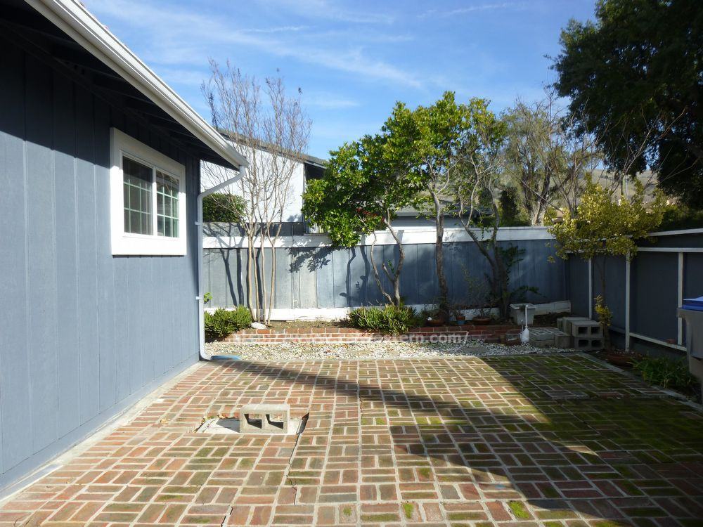 3323 Hostetter Rd - Photo 2 of 10