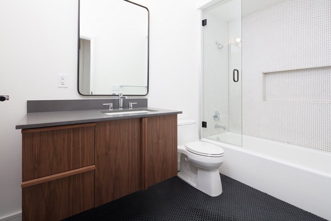 Auction House Apartments - Photo 6 of 13