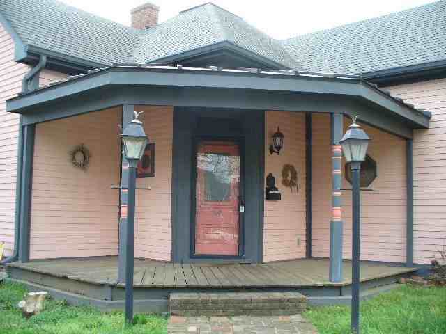 200 S 11th St - Photo 2 of 14