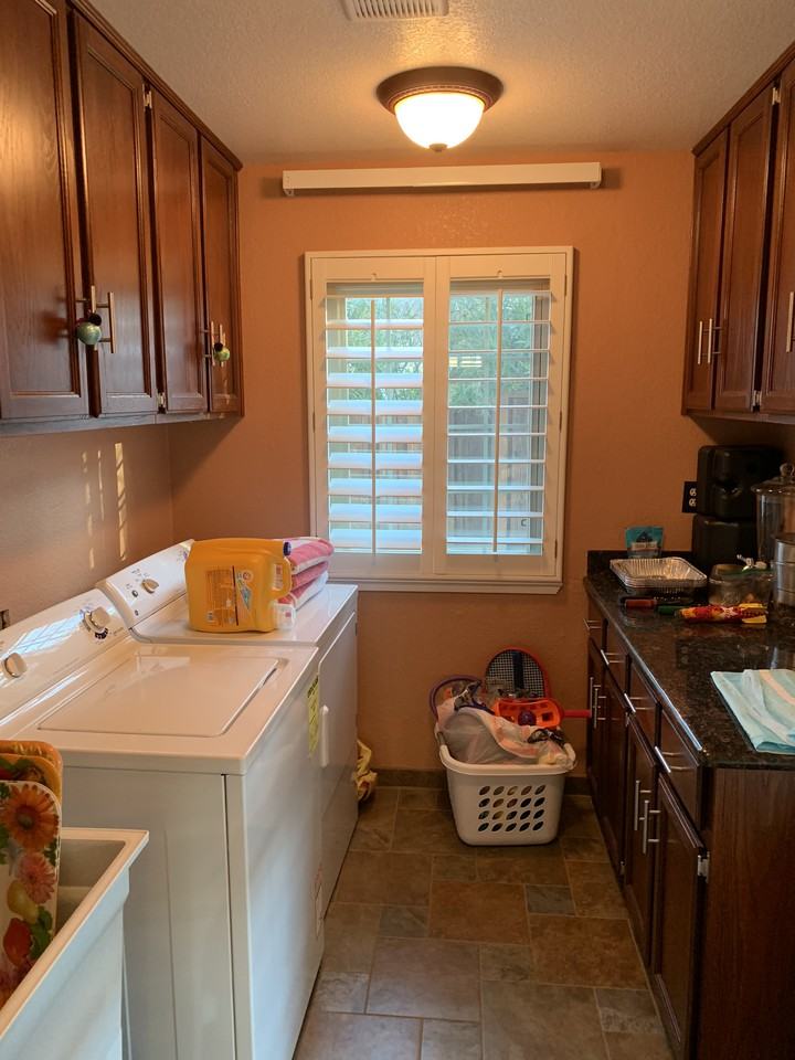 1133 Westview Drive - Photo 3 of 7