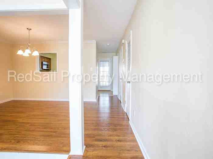 2818 Cardiff Ln - Photo 2 of 21